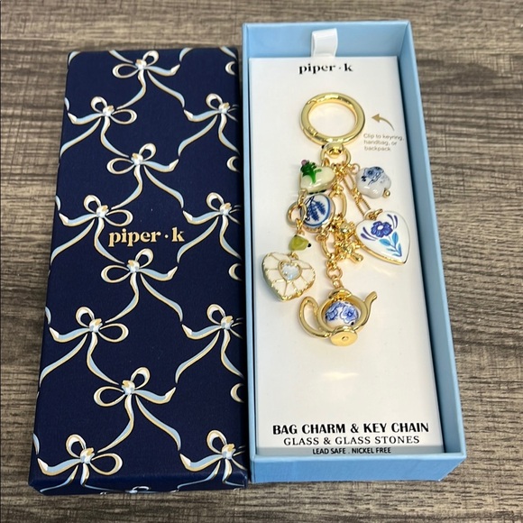 Piper K Teapot Vintage Style Bag Charm 🫖💙 - Picture 9 of 10